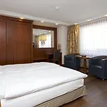 Arca & Hotel 3*
