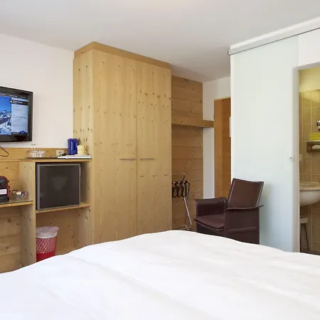 Arca & Hotel 3*