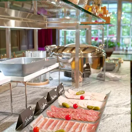 Arca & Otel 3*