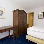 Arca & Hotel 3*